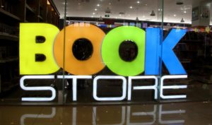 Ưu điểm của bảng hiệu chữ nổi mica