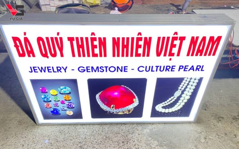 Doanh nghiệp ưa thích làm biển hiệu hộp đèn vì tính thẩm mỹ và tuổi thọ cao