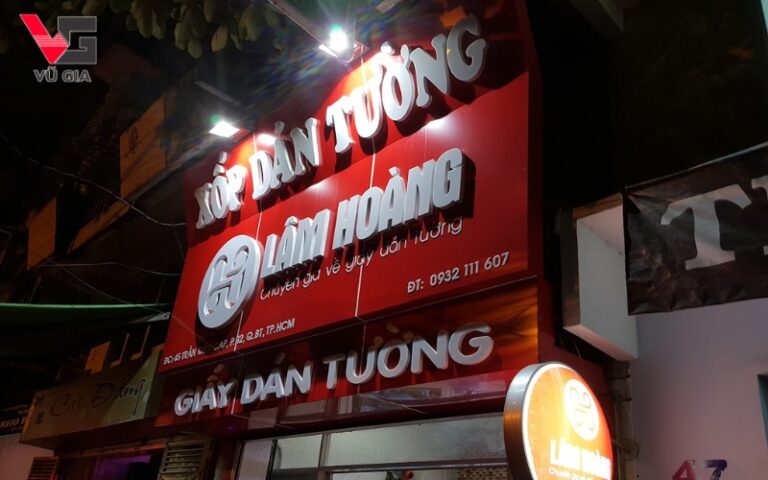 Làm bảng quảng cáo có màu sắc tương phản nổi bật giúp kích thích thị giác người xem