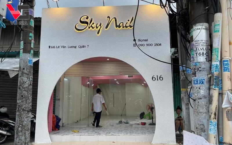 Lưu ý khi làm bảng hiệu giá rẻ là nên làm tại các công ty uy tín có nhiều kinh nghiệm